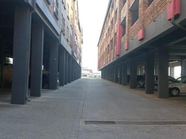 Apartment for sale in Vosloorus, Gauteng