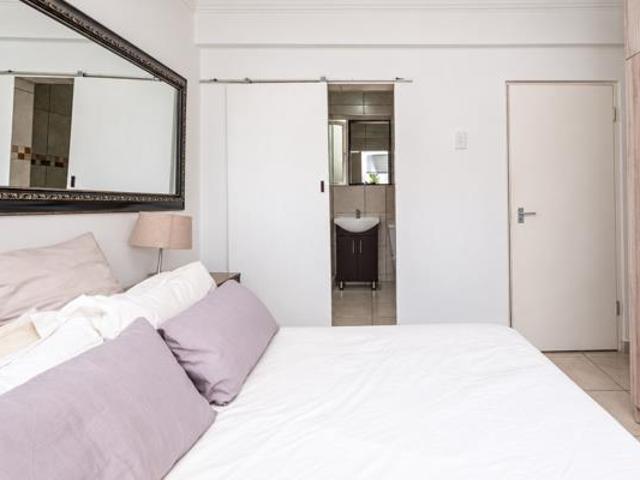 Apartment for rent in Cape Town, City of Cape Town