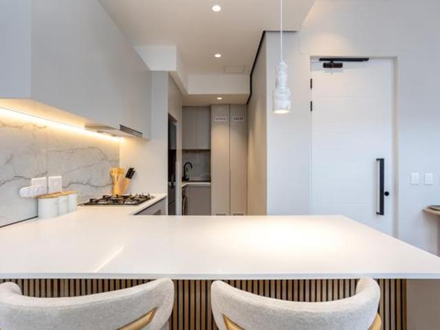 Apartment for sale in Cape Town, Western Cape