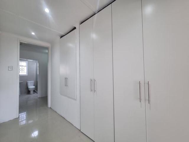 Apartment for rent in Seaview, Kwazulu-natal