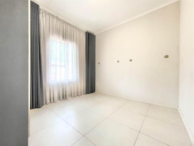 Apartment for sale in Vosloorus, Gauteng