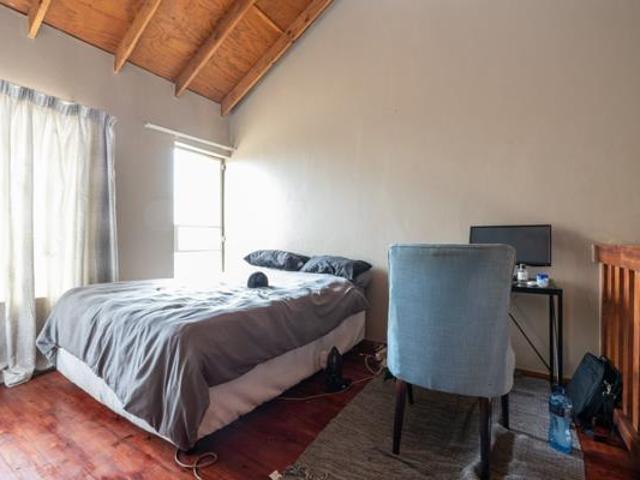 Apartment for sale in Vosloorus, Gauteng