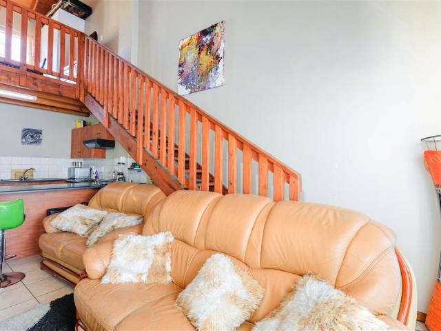 Apartment for sale in Vosloorus, Gauteng