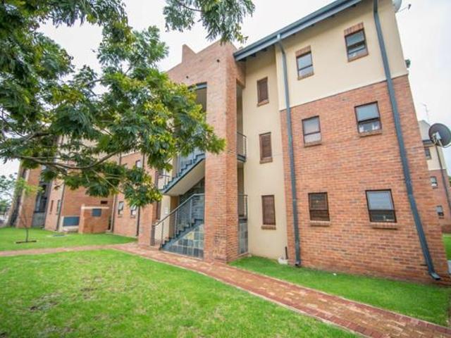 Apartment for sale in Vosloorus, Gauteng
