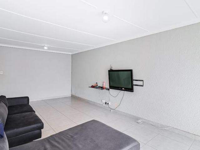 Apartment for sale in West Rand Garden estates, Westonaria Local Municipality