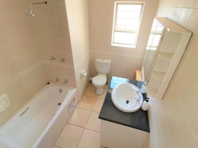 Apartment for rent in Waterkloof, Gauteng