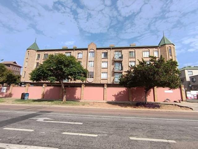 Apartment for rent in Waterkloof, Gauteng