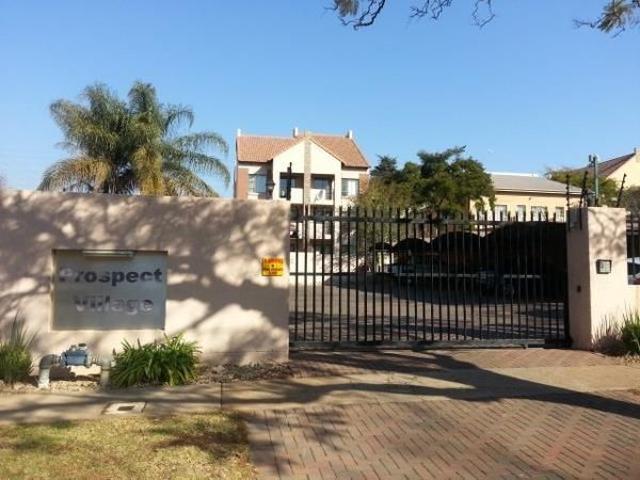 Apartment for rent in Waterkloof, Gauteng