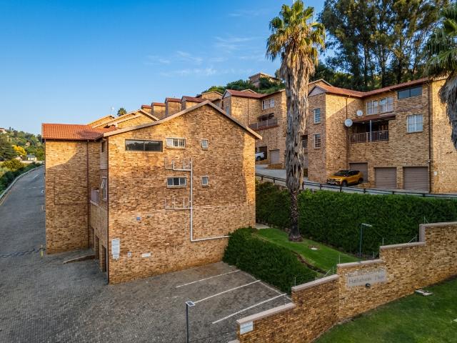Apartment for sale in Nooitgedacht, Gauteng