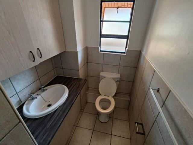 Apartment for rent in Waterkloof, Gauteng