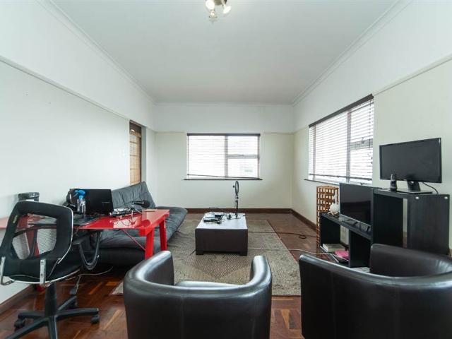 Apartment for sale in Port Elizabeth, Eastern Cape