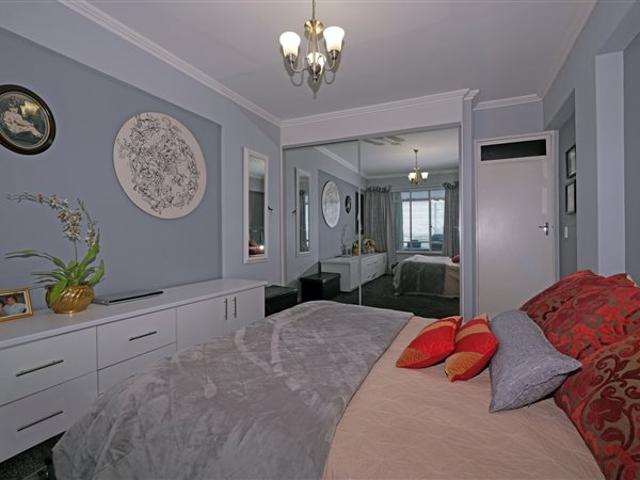 Apartment for sale in Vosloorus, Gauteng