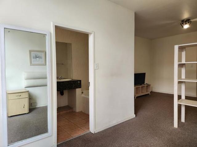 Apartment for rent in Vosloorus, Gauteng