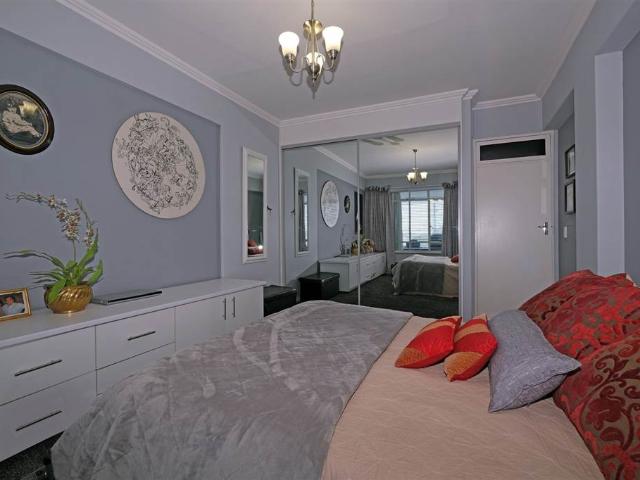 Apartment for sale in Vosloorus, Gauteng