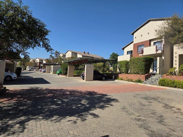 Apartment for sale in Nooitgedacht, Gauteng