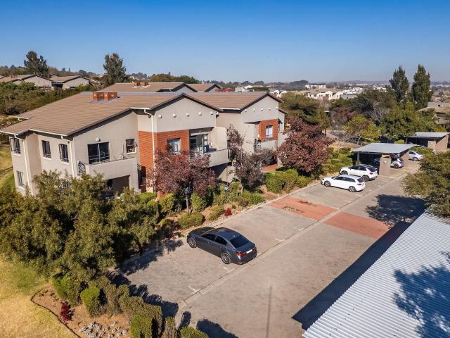 Apartment for sale in Nooitgedacht, Gauteng