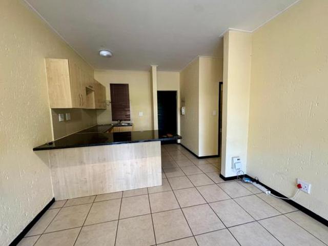 Apartment for rent in Vosloorus, Gauteng