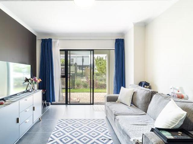 Apartment for sale in Cape Town, Western Cape