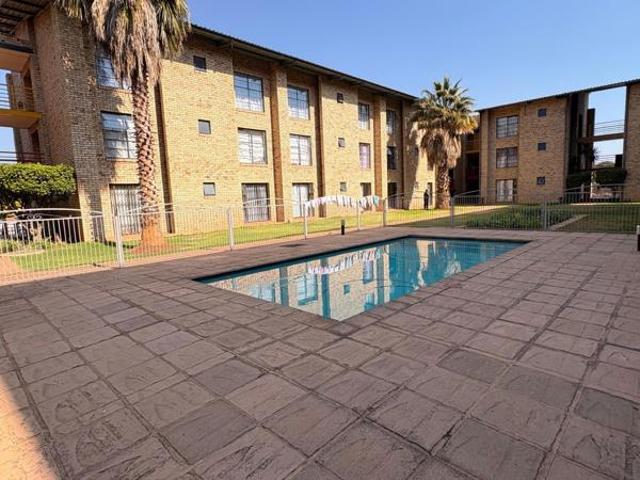 Apartment for sale in Potchefstroom, Tlokwe Local Municipality