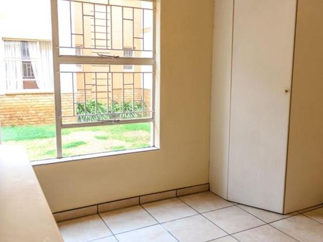 Apartment for sale in Dr Kenneth Kaunda, North West