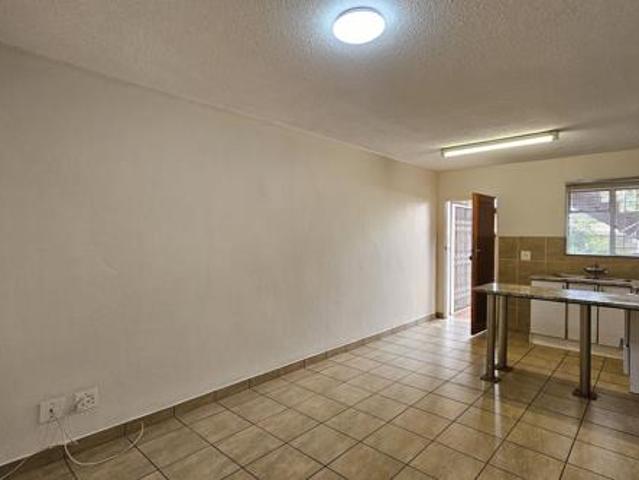 Apartment for sale in Potchefstroom, Tlokwe Local Municipality