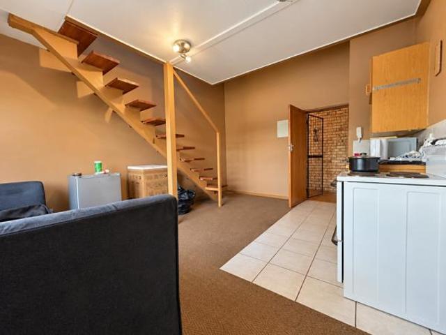 Apartment for sale in Potchefstroom, Tlokwe Local Municipality