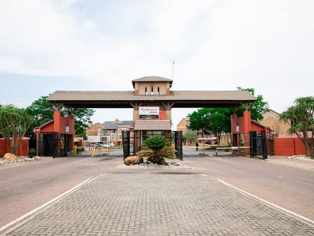 Apartment for rent in Akasia, Gauteng
