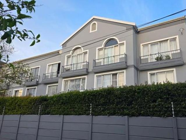 Apartment for sale in Cape Town, Western Cape
