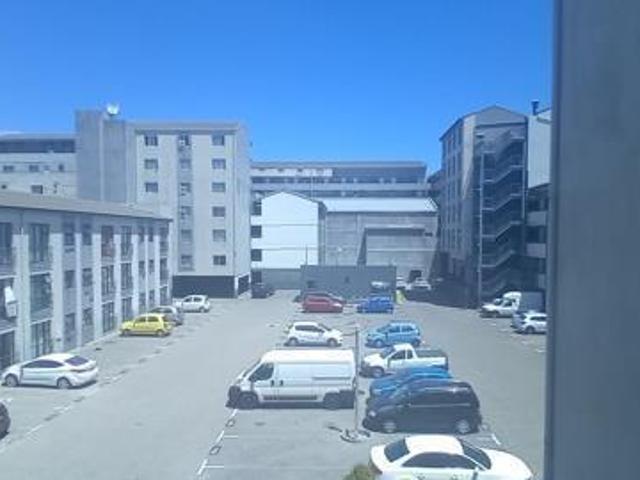 Apartment for rent in Kensington, Cape Town