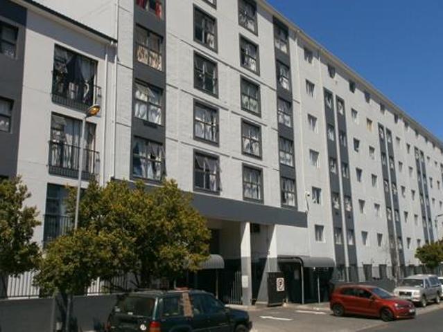 Apartment for rent in Kensington, Cape Town