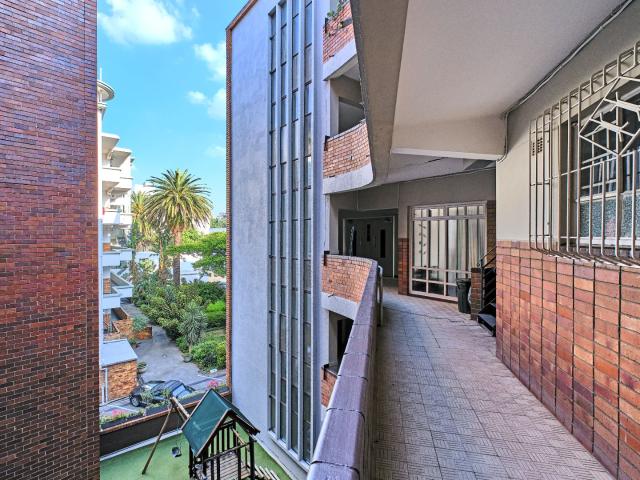 Apartment for sale in Vosloorus, Gauteng