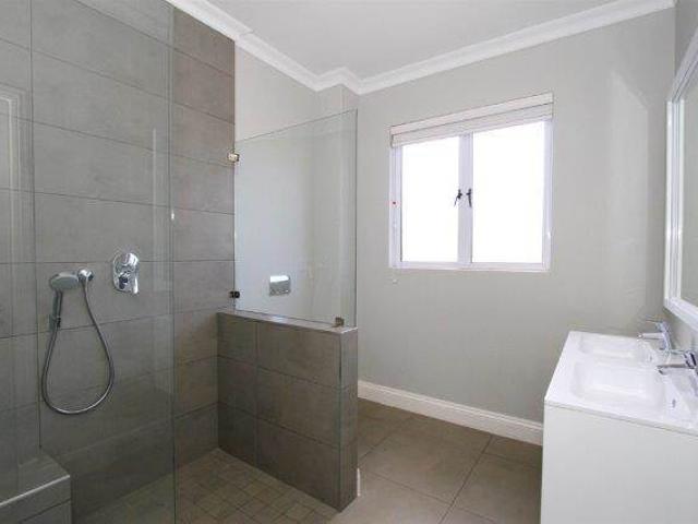 Apartment for sale in Seaview, Kwazulu-natal
