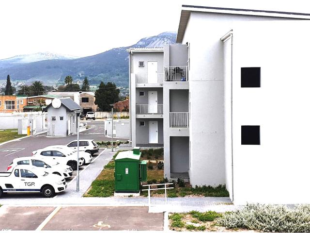 Apartment for sale in Onverwacht, Western Cape
