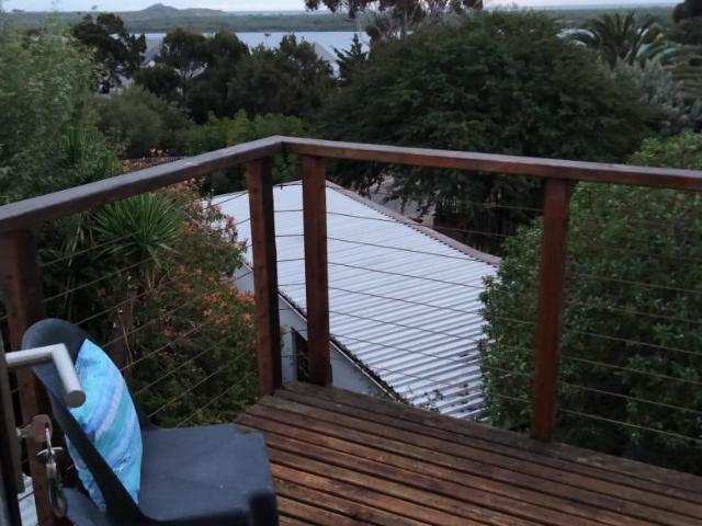 Apartment for rent in Simons Town, Western Cape