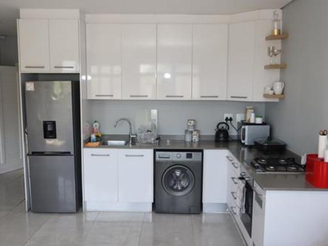 Apartment for sale in La Mercy, Kwazulu-natal