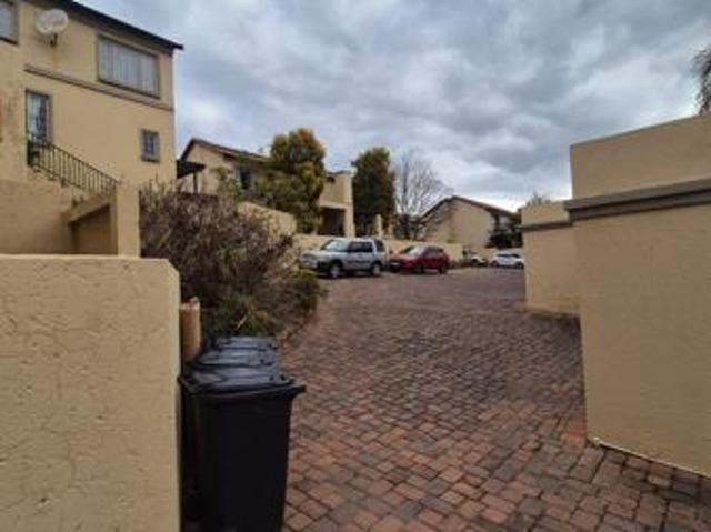 Apartment for rent in Waterkloof, Gauteng