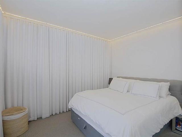 Flat for sale in Cape Town, Milnerton