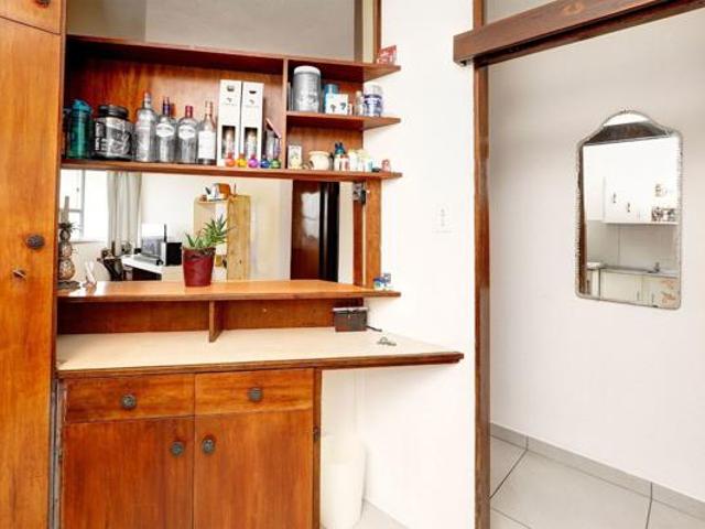 Apartment for sale in Cape Town, Western Cape