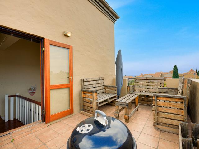 Apartment for sale in Alexandra, Gauteng