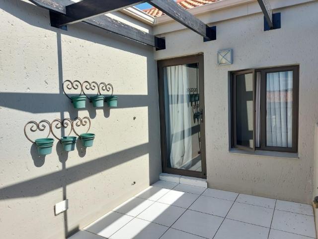 Apartment for sale in Alexandra, Gauteng
