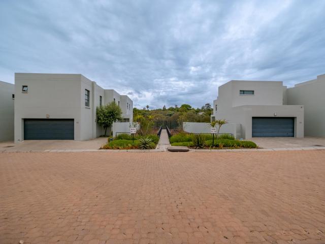 Apartment for sale in Alexandra, Gauteng