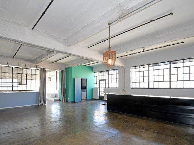 Apartment for sale in Vosloorus, Gauteng