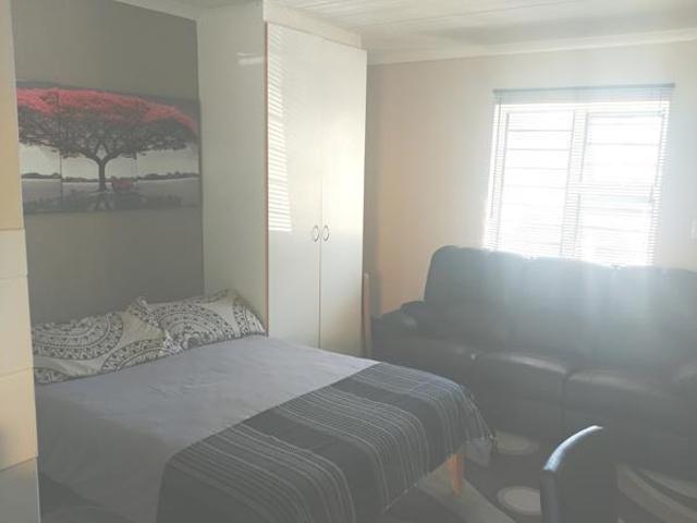 Apartment for rent in Cape Town Ward 56, Cape Town