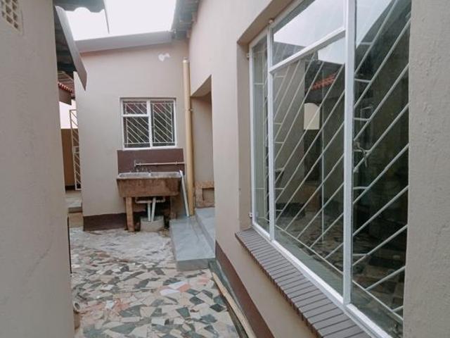 Apartment for rent in Waterkloof, Gauteng