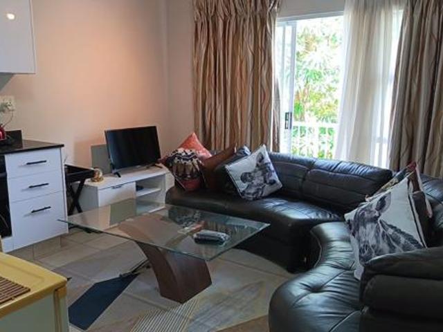 Apartment for rent in Princess Grant, Kwazulu-natal