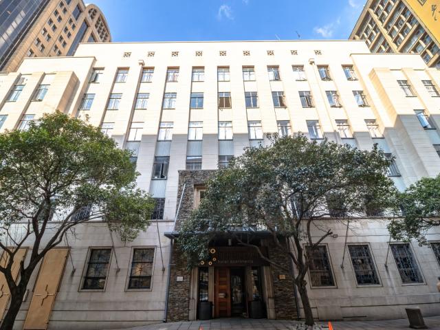 Apartment for sale in Johannesburg, City of Johannesburg Metropolitan Municipality
