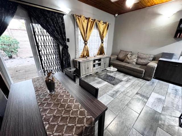 Apartment for sale in UMhlathuze Municipality, Kwazulu-natal
