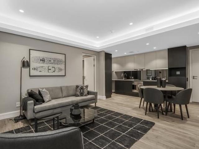 Apartment for rent in Birnam Park, Rosebank