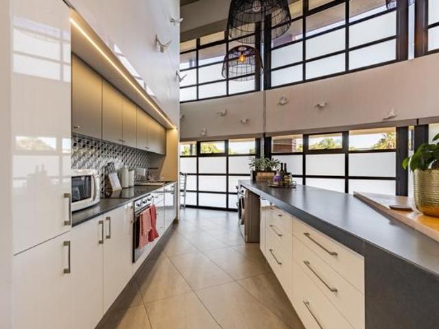 Apartment for rent in Waterkloof, Gauteng
