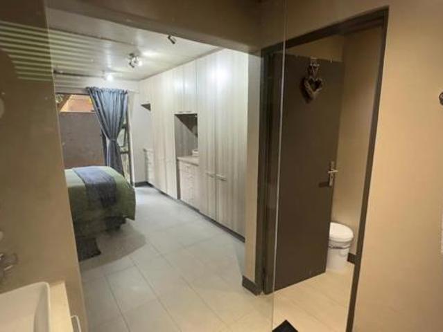 Apartment for rent in Waterkloof, Gauteng